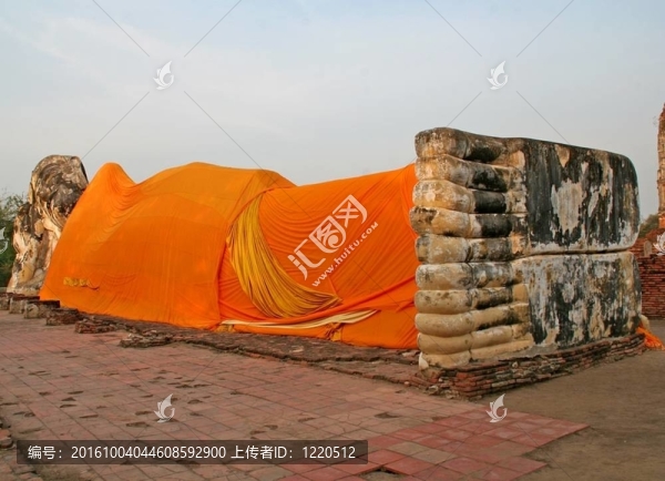 躺在曼谷附近的泰國大城府的如來佛祖形象。
