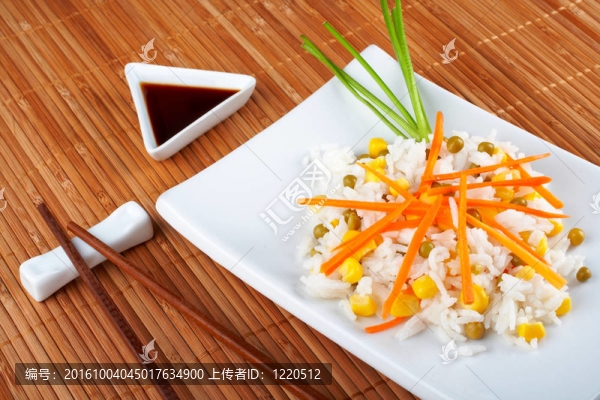 沙拉，米飯