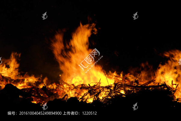沃爾帕吉斯夜篝火12