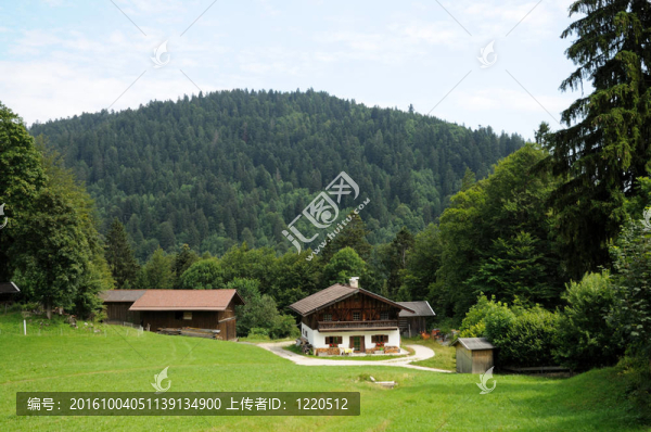 德國(guó)阿爾卑斯山的木屋