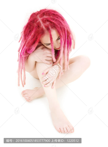 粉紅色頭發(fā)的女孩