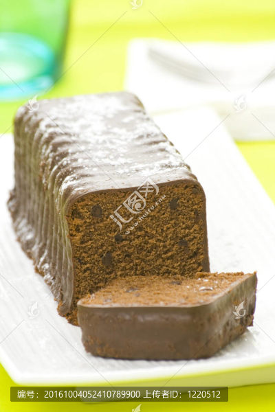 美味巧克力李子蛋糕；自制甜