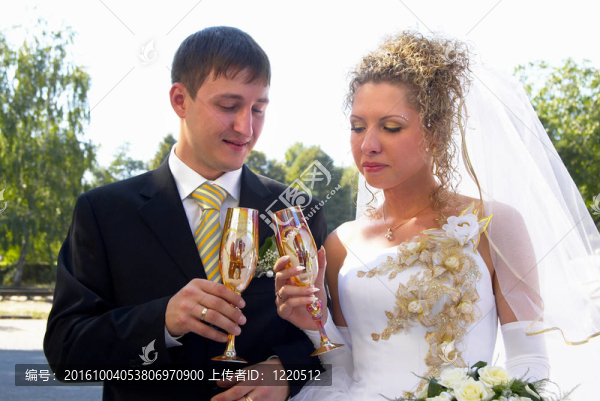 婚禮的夫婦