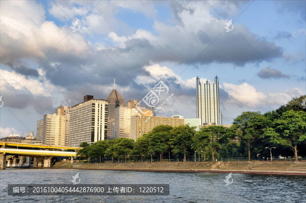 城市；匹茲堡；城市；建筑物；建筑；云；阿勒格尼