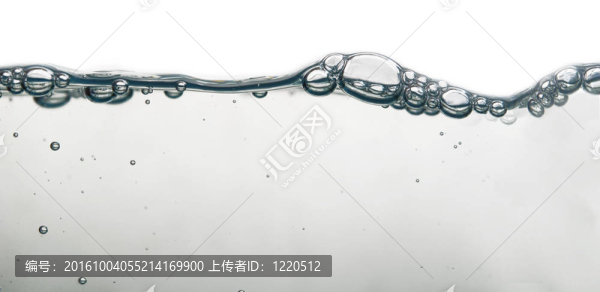 波和泡沫