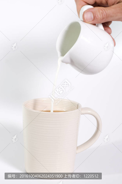 牛奶和茶