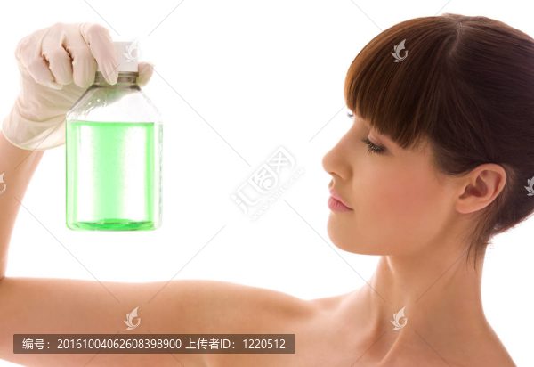 綠色的液體