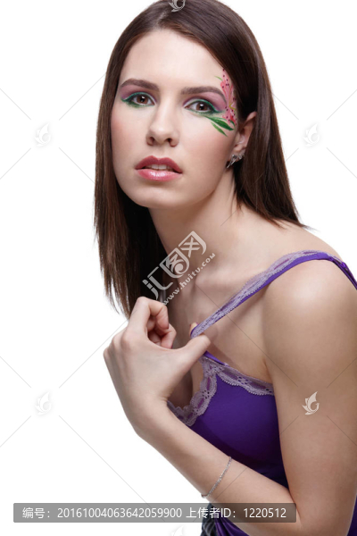 美麗的黑發(fā)女孩