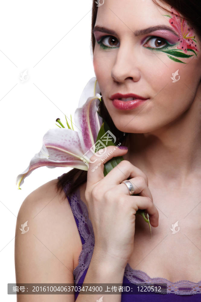 和tiger,lily的女孩
