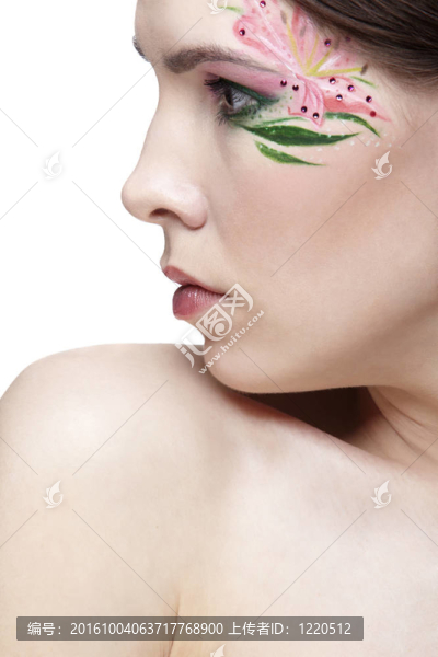 美麗的黑發(fā)女孩