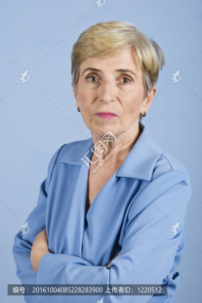 嚴肅的高級商務女性