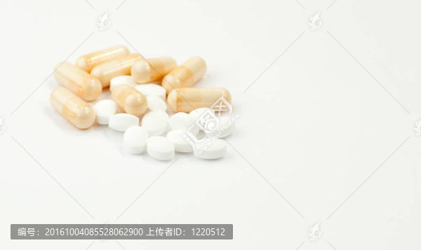 彩色藥丸的特寫