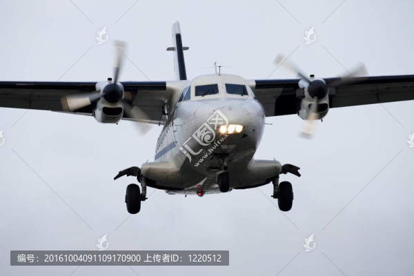 天空中的飛機(jī)