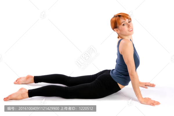 微笑适合做瑜伽锻炼的女人