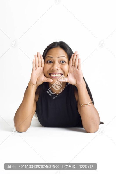 年輕的亞洲女人的臉