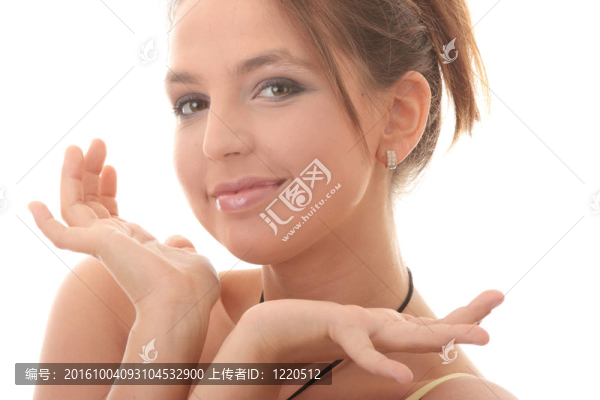 甜美的年輕女人微笑