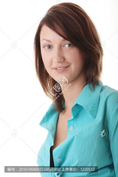 快樂(lè)的女人臉上微笑