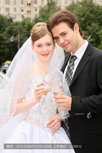 新娘和她的未婚夫