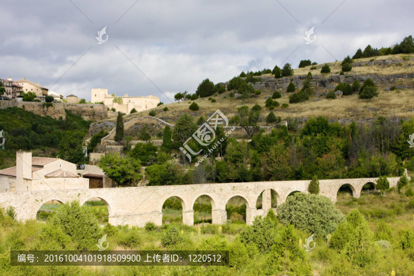 渡槽；佩德拉薩de,la,Sierra；Segovia,Province；卡斯蒂利亞和列昂；西班牙