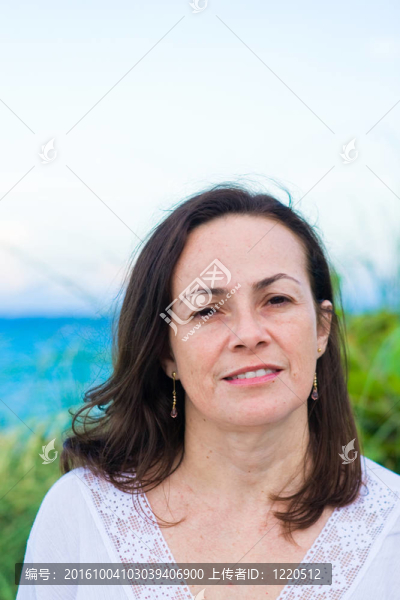 海灘上的女人