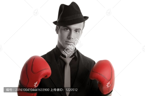 義和團(tuán)青年競(jìng)爭(zhēng)商人孤立