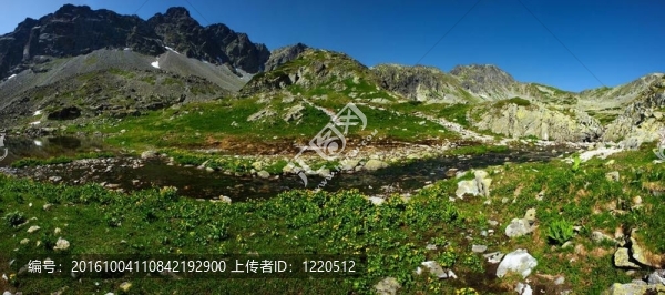 山溪全景