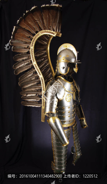 中世紀(jì)騎士的盔甲。士兵對(duì)對(duì)手武器的金屬防護(hù)