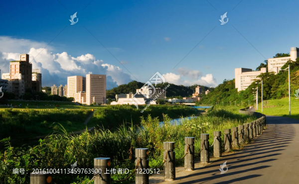 城市河岸