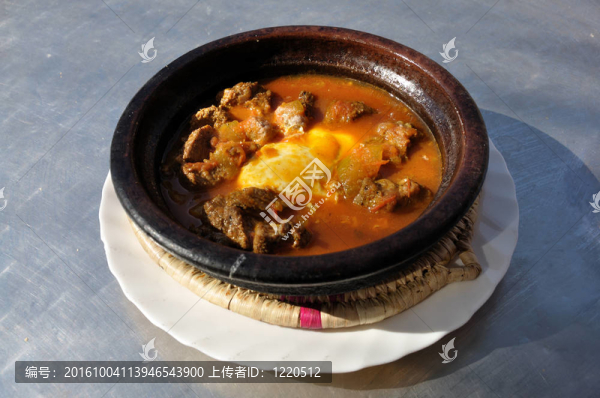 傳統(tǒng)的摩洛哥菜-,tajine