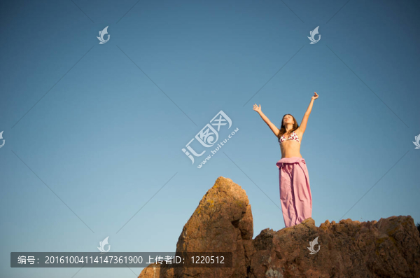 漂亮的女人都挺放松的假期