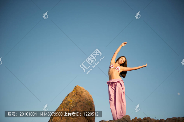 漂亮的女人都挺放松的假期