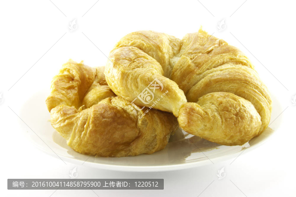 在一個(gè)白色的板兩個(gè)羊角面包