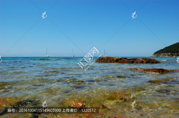 從海灘看大海