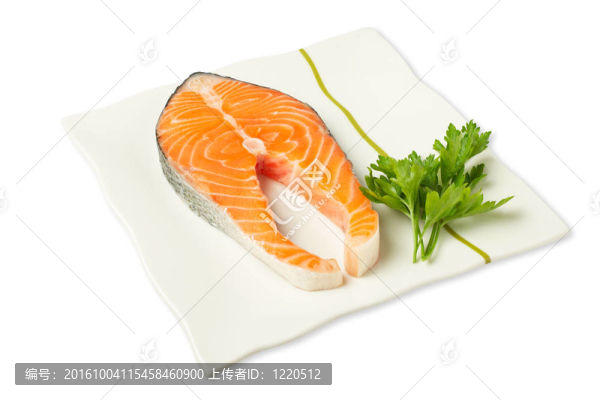 新鮮的三文魚(yú)牛排