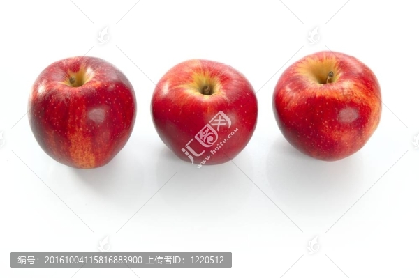 三個紅蘋果排成一排