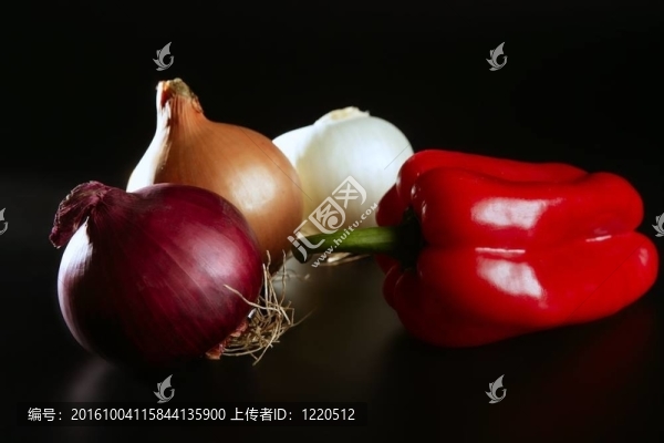 洋蔥和胡椒的蔬菜