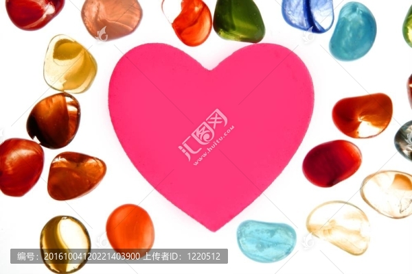 糖果的情人的心與玻璃石頭