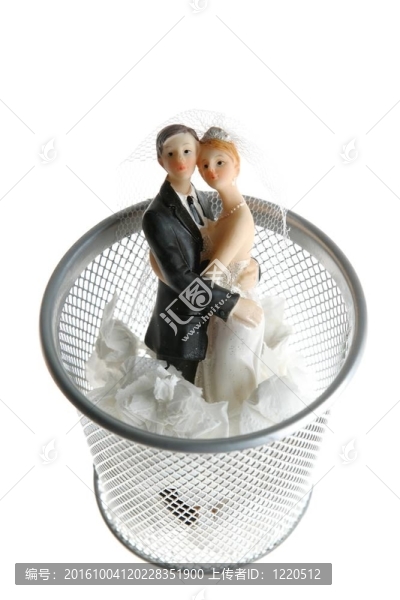 結(jié)婚公仔紙上的垃圾