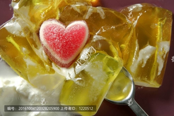 情人節(jié)底與檸檬果凍和奶油