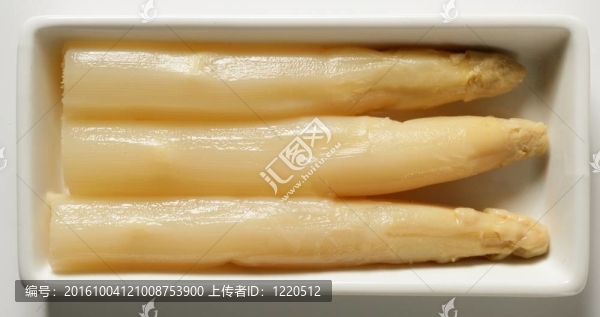 白菜蘆筍；三塊美味