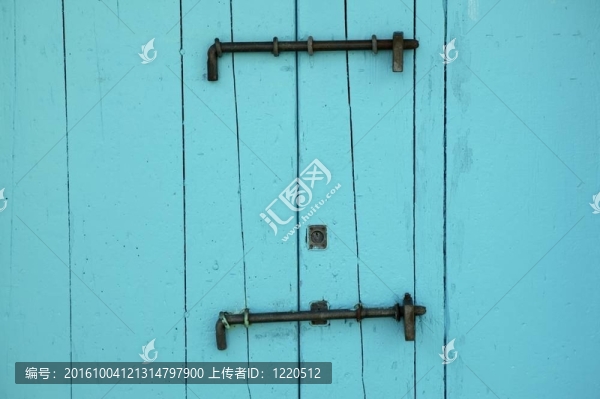 地中海的老木門(mén)