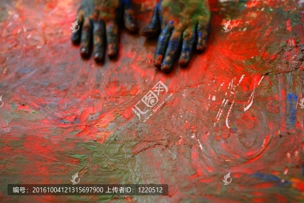 兒童藝術家手繪多色彩