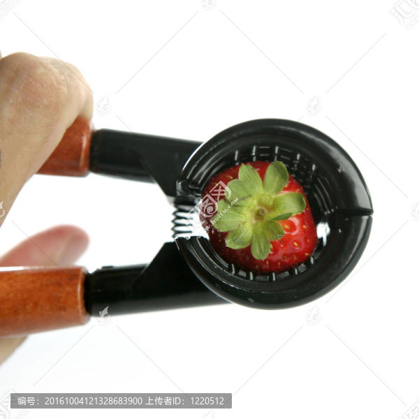 手壓草莓和胡桃夾子