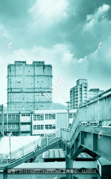 城市景觀-天橋和公寓