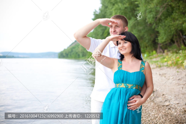 夫妻是展望未來