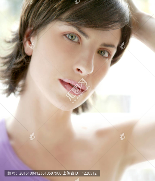 美女模特背照美女照