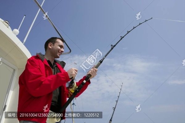 漁夫捕魚船上大游戲金槍魚