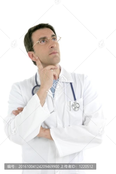 年輕的醫(yī)生與眼鏡孤立的白色