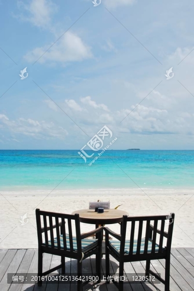 美麗的海灘酒吧在馬爾代夫