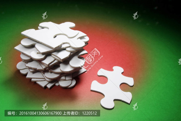 拼圖游戲的碎片
